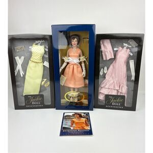 NEW Franklin Mint Jackie Kennedy Peach Gown Doll & 2 Additional Outfits NRFB 16i